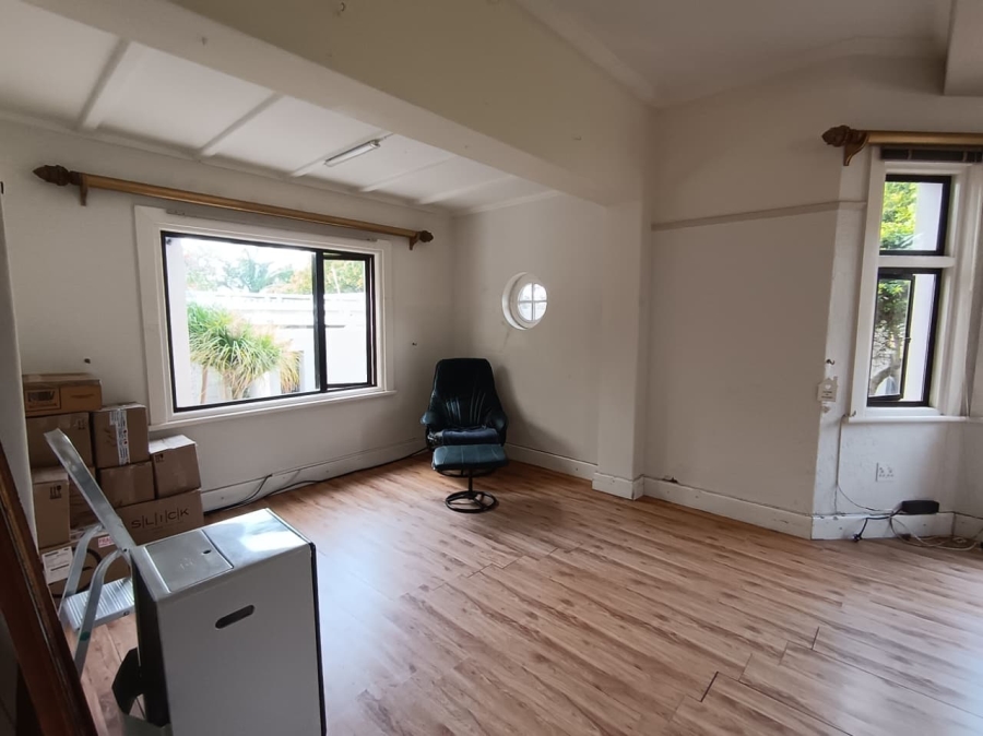 7 Bedroom Property for Sale in Walmer Eastern Cape